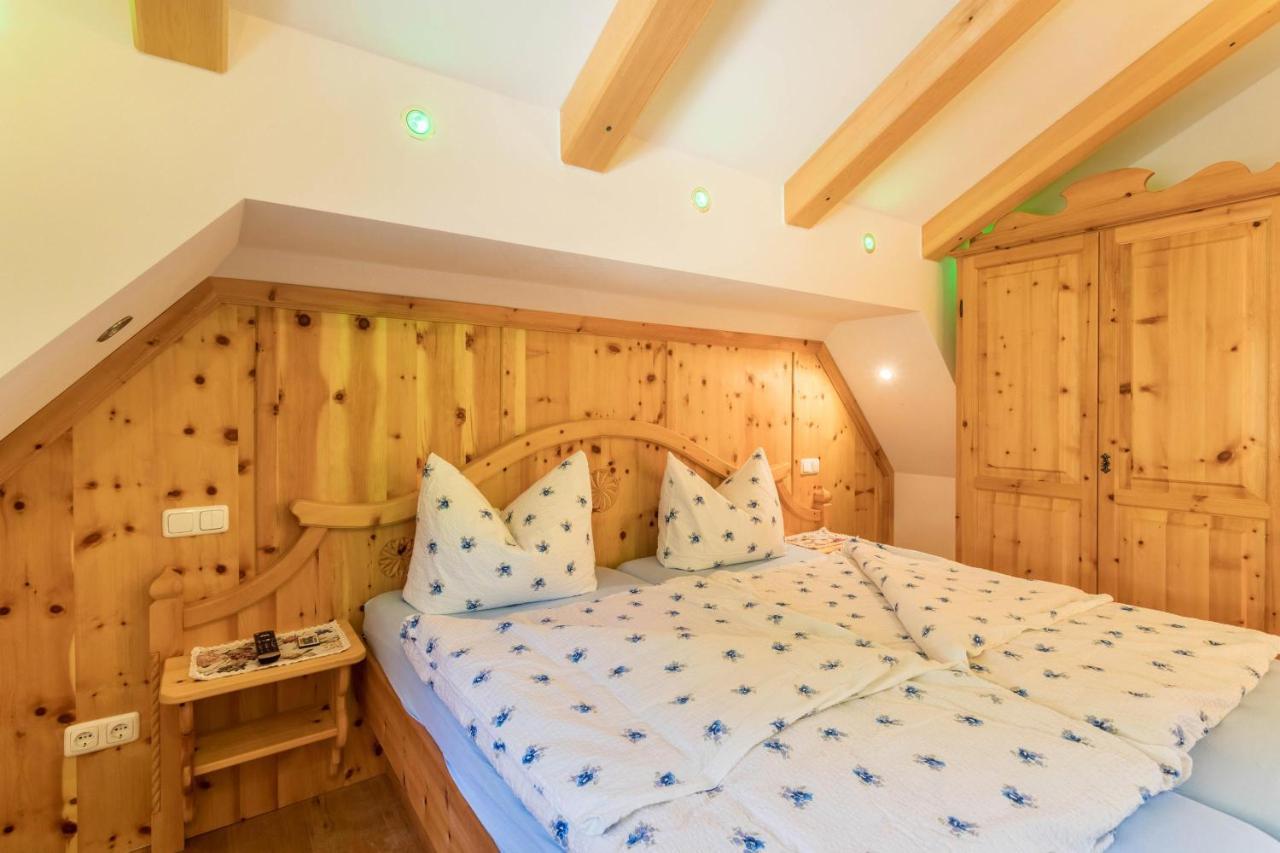 Ferienwohnung Bergkristall มิทเทนวัลด์ ภายนอก รูปภาพ